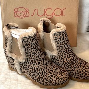 Women’s booties new never worn in box.
